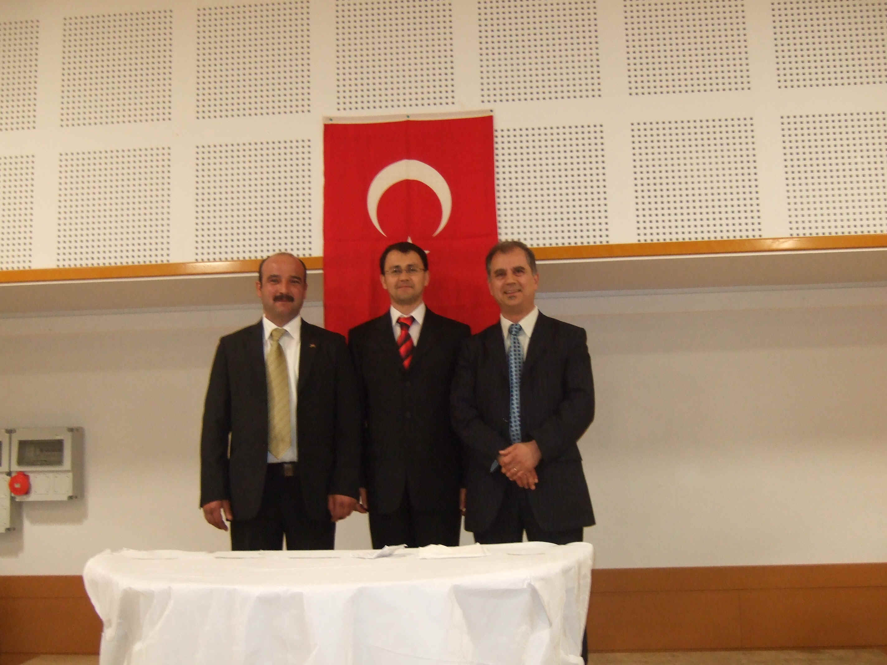 tourskut.jpg (2958176 octets)